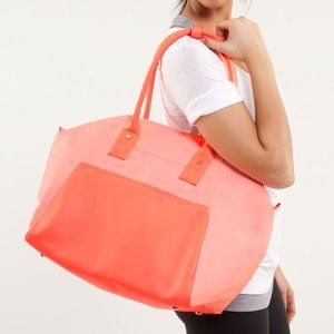 Lululemon Vinyasa To Vino Bag